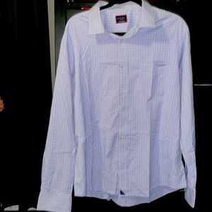 UNTUCKit button down shirt. Size XL.